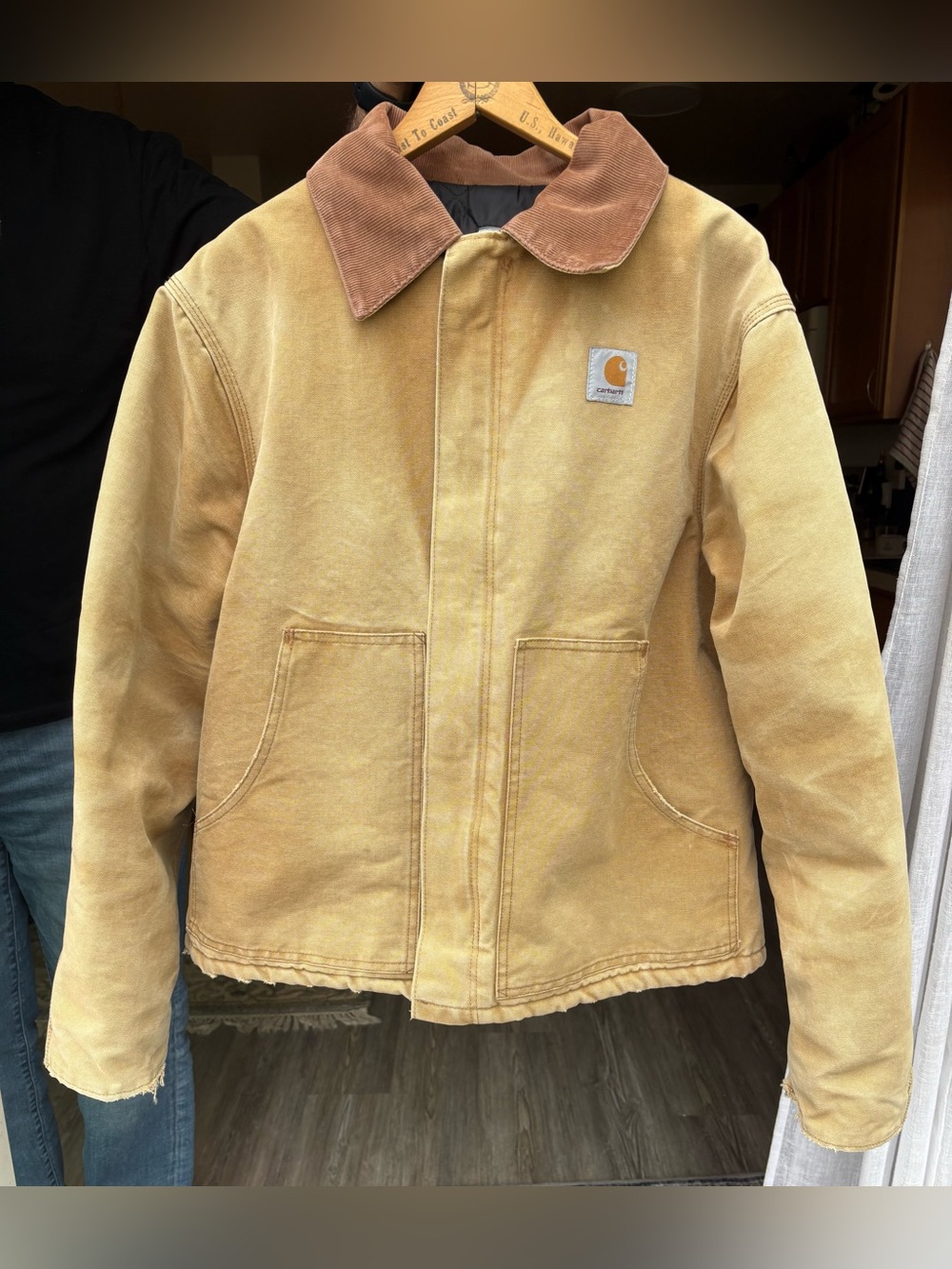 CARHARTT SANDSTONE DUCK JACKET SZ LG PREVIOUSLY OWNED RUGGED WORKWEAR/STREETWEAR